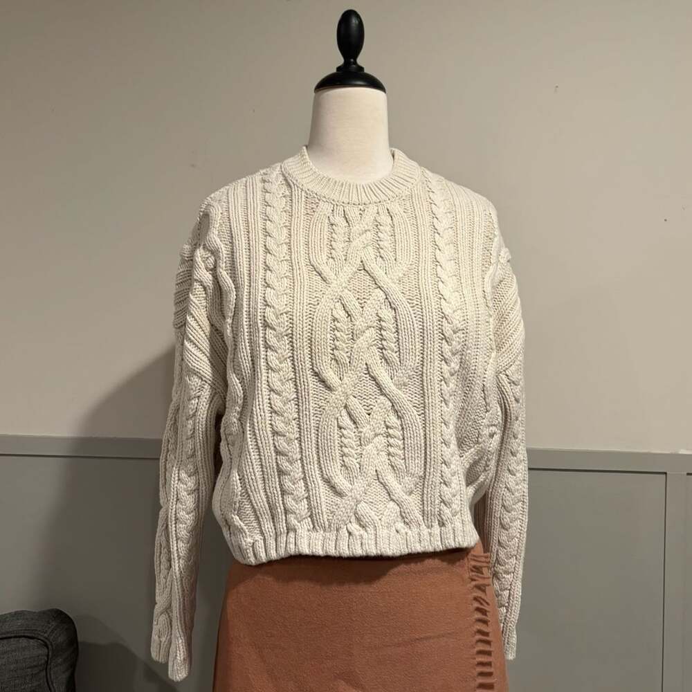 Soho & Stella White Cable-Knit Sweater Size Small